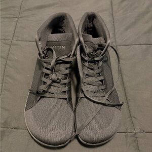 Stylish Black Men's Barefoot Sneakers